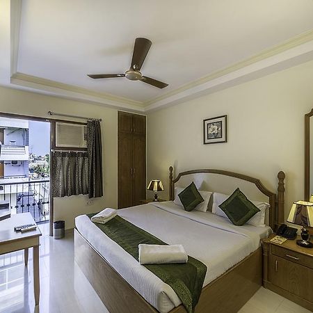 Treebo Trend Woodsvilla Suites Bapu Nagar Jaipur Ruang foto
