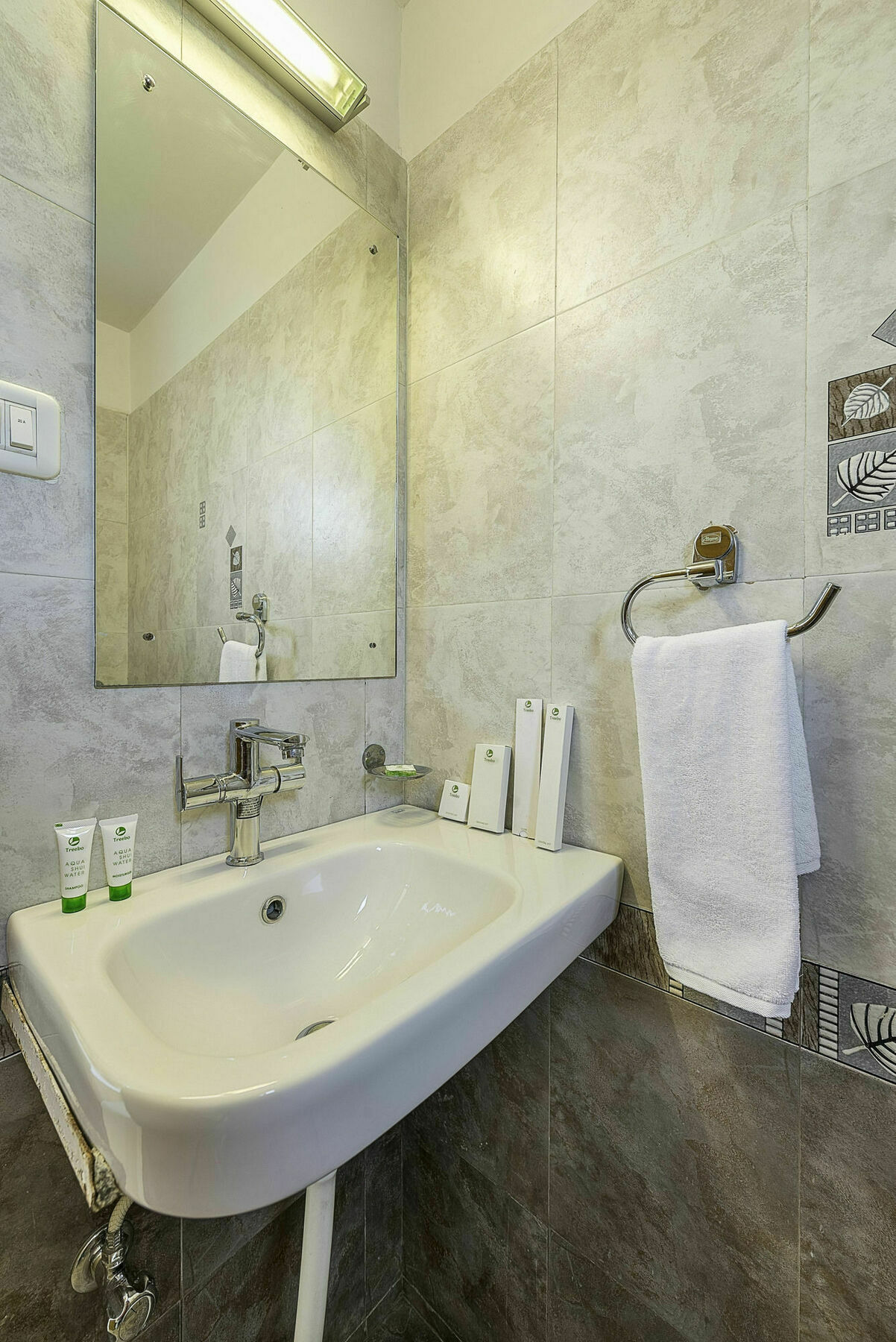 Treebo Trend Woodsvilla Suites Bapu Nagar Jaipur Bagian luar foto
